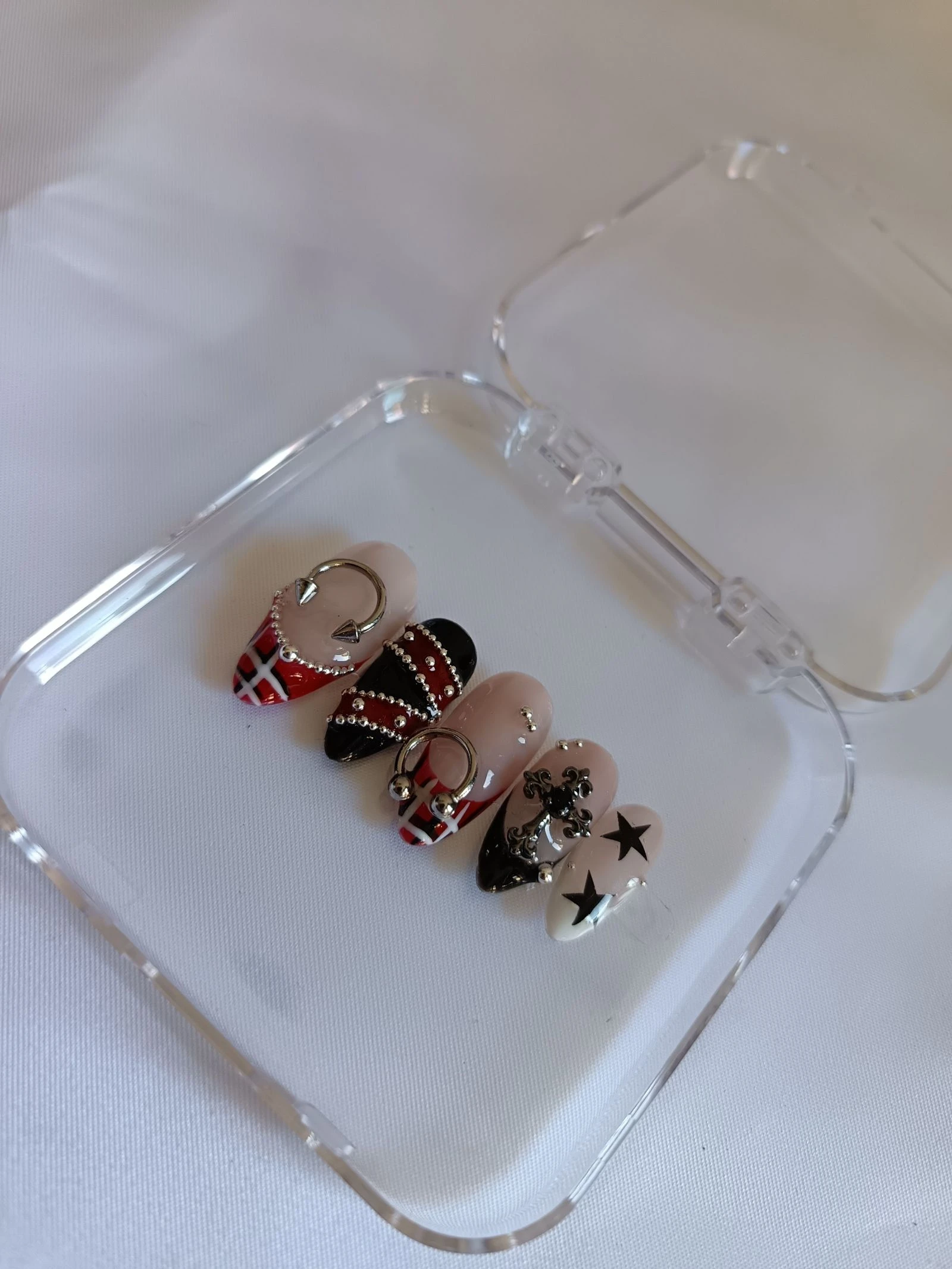 Press On Nails 